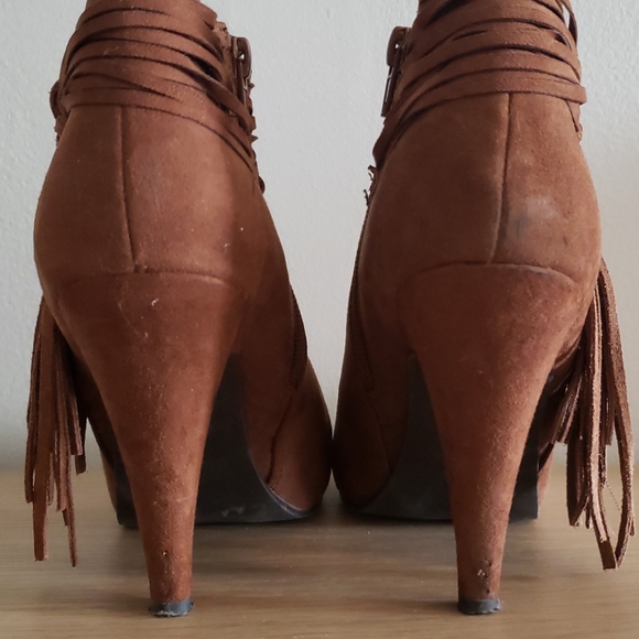 Fringe Camel Heeled Booties | 8 - Picture 3 of 3